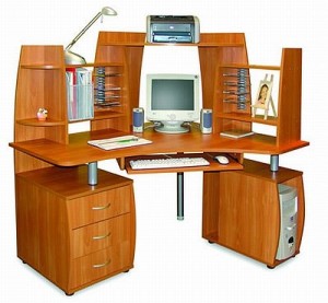 угловой компьютерный стол